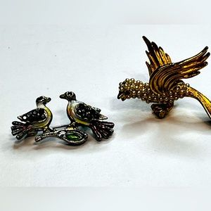 Pair of Vintage Pearl/Rhinestone Bird Brooches - 2